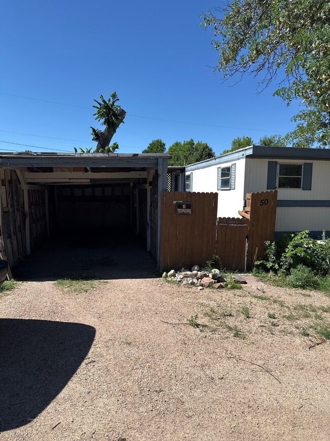 Building Photo - 2 bed 1 bath mobile home located on south side of Sterling. Close to park and hospital.