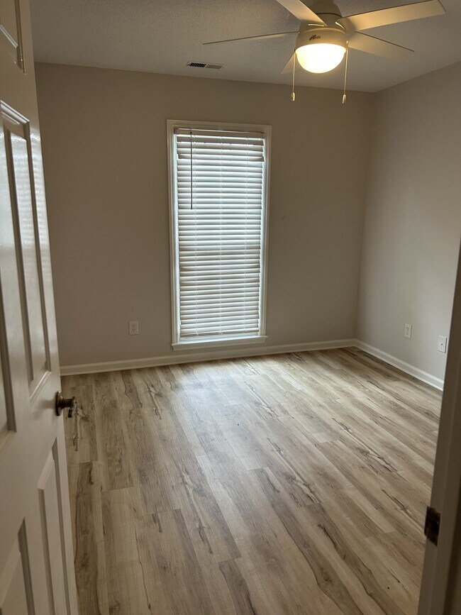 Photo - 9453 Kings Falls Dr