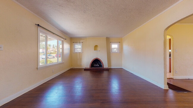 Photo - 1400 N Dominion Ave