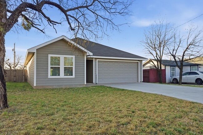 Photo - 2050 Lillius St