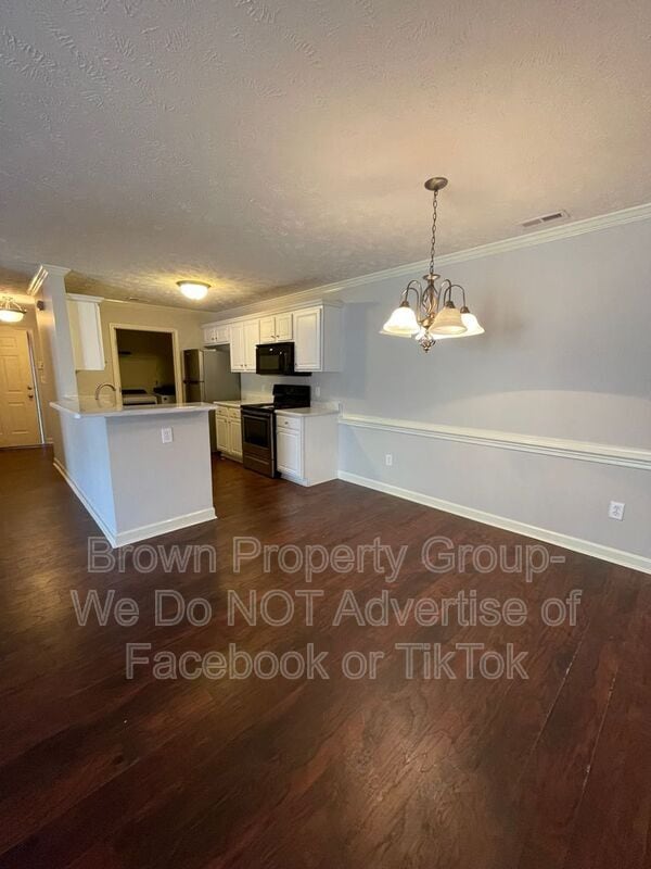 Photo - 1761 Renwick Dr