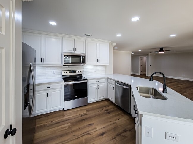 Photo - 105 Cypress Ridge Rd