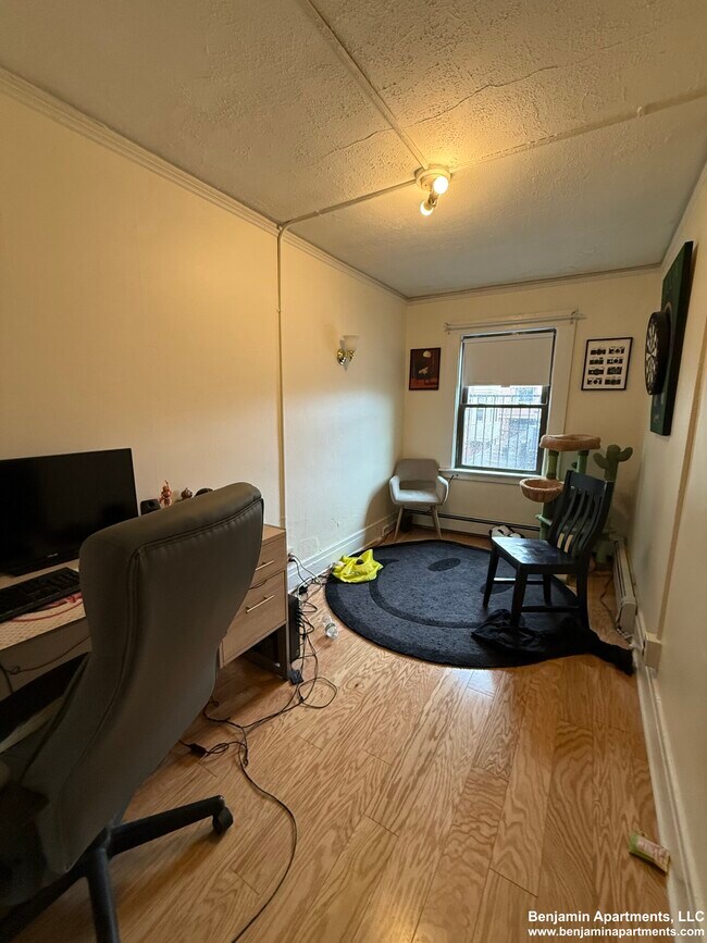 Photo - 94 W Cedar St Unit 2