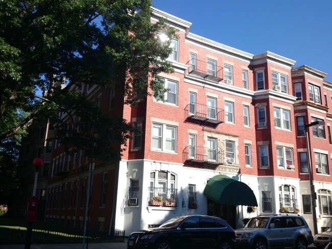 Photo - 146 Hemenway St