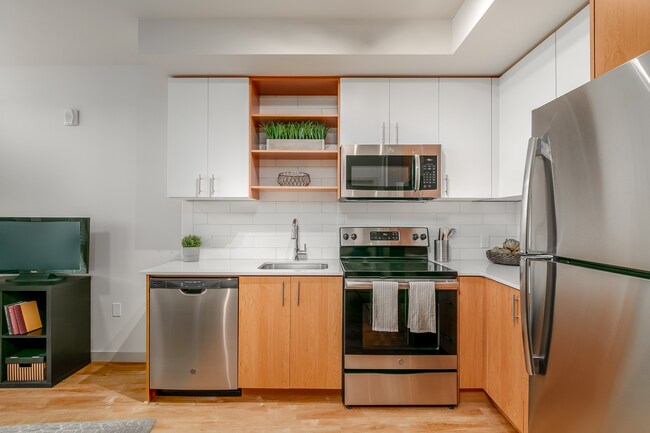 Yukon Flats, Studio - Kitchen 1.jpg - Yukon Flats