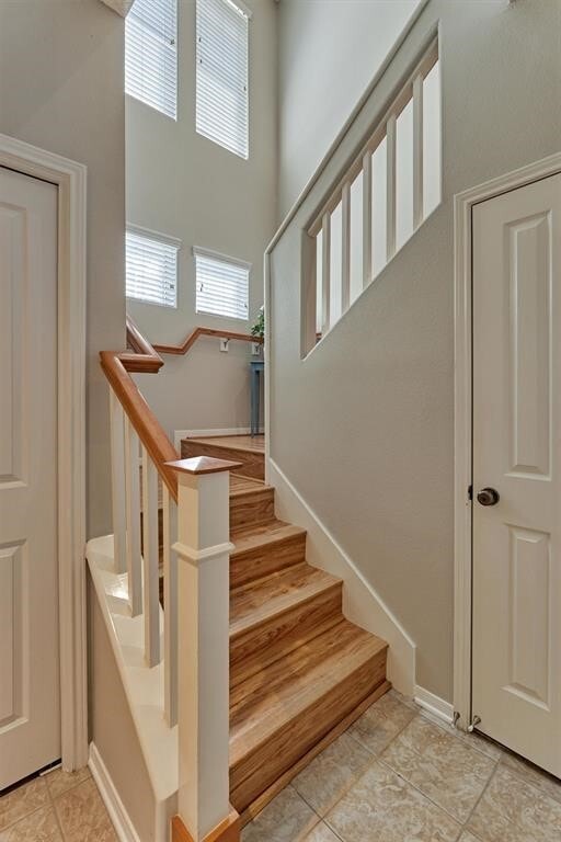 Photo - 87 Woodlily Pl