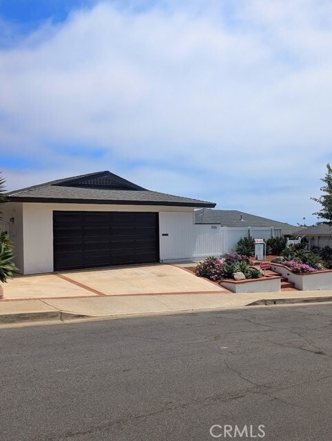 Building Photo - 406 Via Alegre Rental