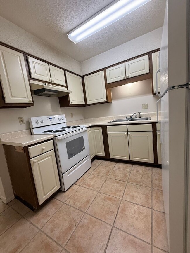 Photo - New Listing!