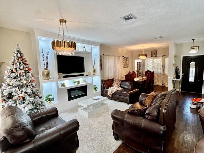 Photo - 2532 NE 41st Terrace