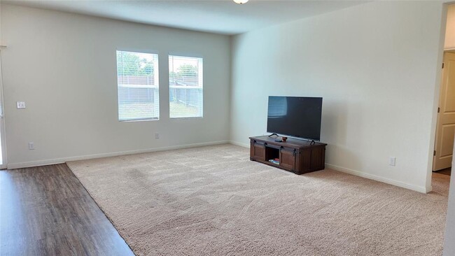 Photo - 19513 Cloudy Bay Dr