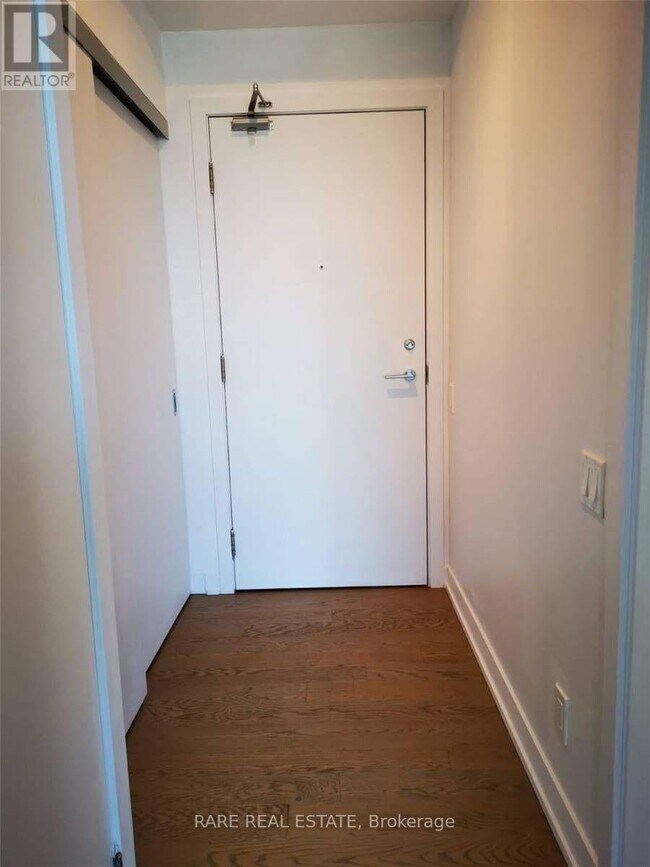 Photo - 318 King St E Unit 906