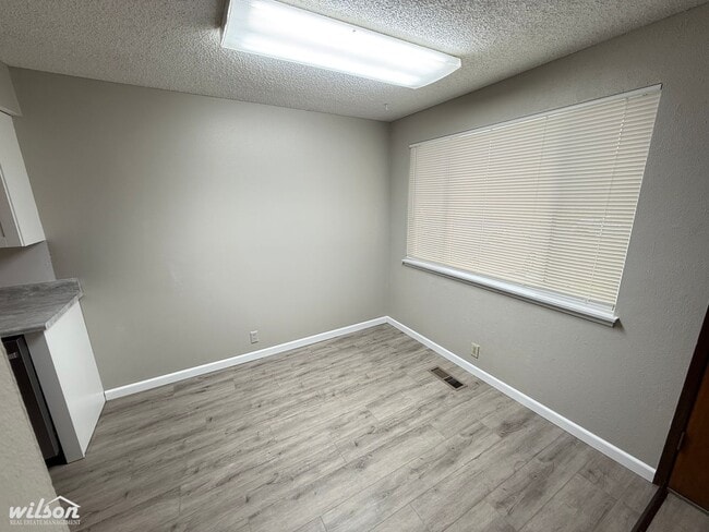 Photo - 1112-1114 W Fremont Ave Unit 1112