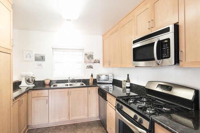 Photo - Las Lomas Village