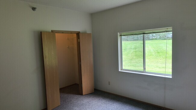 Photo - Henderson Apartments