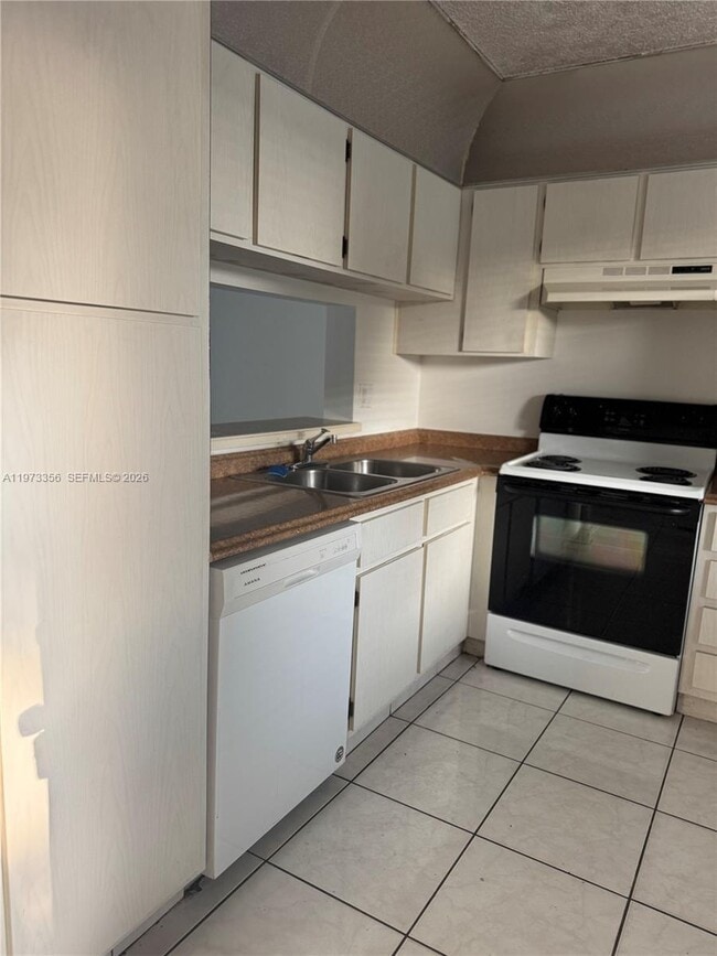 Photo - 8750 Royal Palm Blvd Unit 109-3