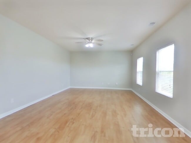 Photo - 2245 Bee Hive Dr