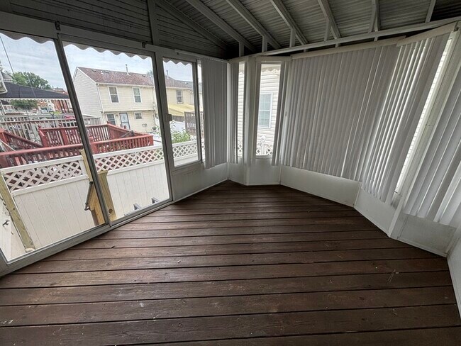 3 bedrooms 3 bathrooms