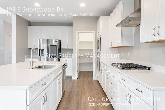 Building Photo - 199 E Shorewood Dr Rental