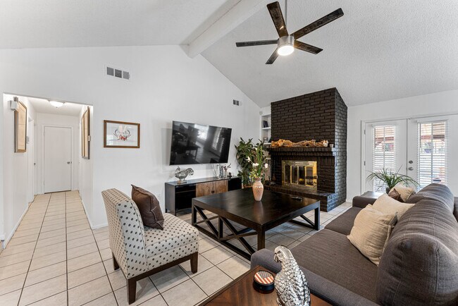 Photo - 8730 Timber Cloud St