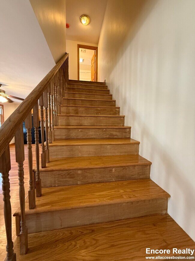 Photo - 24 Gardner St