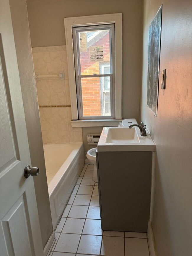 Photo - Cozy 2-bedroom, 1-bathroom apartment