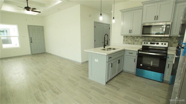 Photo - 5609 Ozark Ave Unidad 3