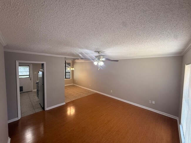 Photo - 108 Pamela Dr