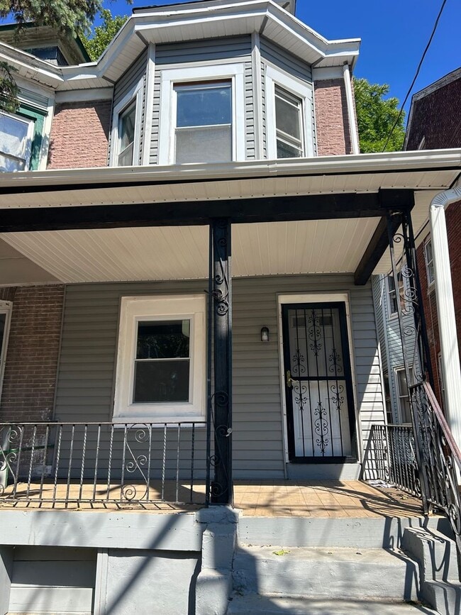 Photo - 156 Hoffman Ave