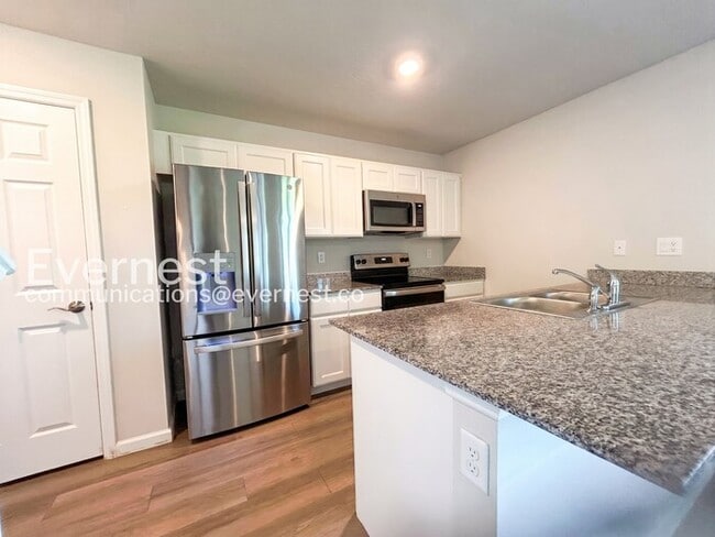 Photo - 17 Riverside Ln