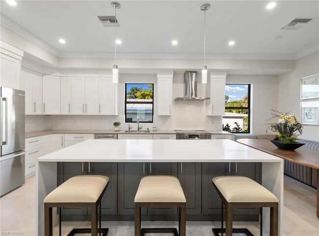 Photo - 2721 Van Buren Ave