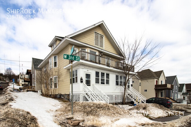 Building Photo - 831 W 3rd St