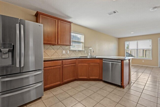 Photo - 2002 Collins Rose Ct