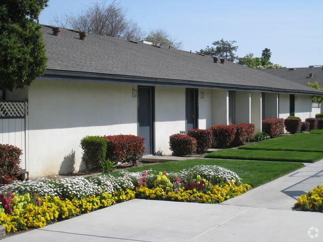 Building Photo - Westwood Apartments