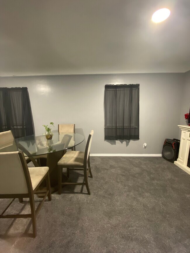 Photo - 21 Bellevue St Unit Bellevue Lower