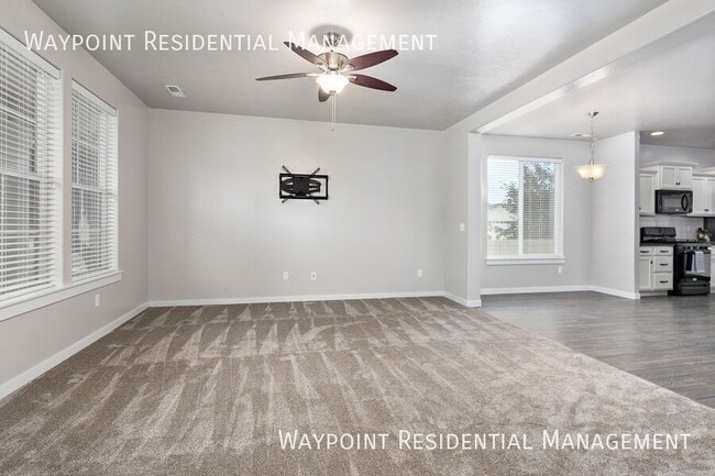 Photo - 1142 W Parkstone St