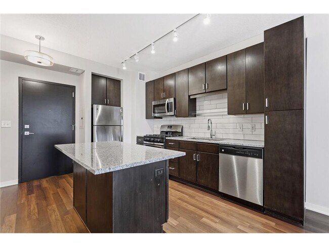 Photo - 497 S Marquette Ave Unidad 1410