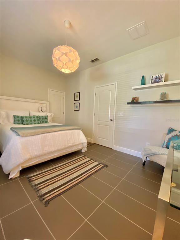 Photo - 525 Lanark Ct
