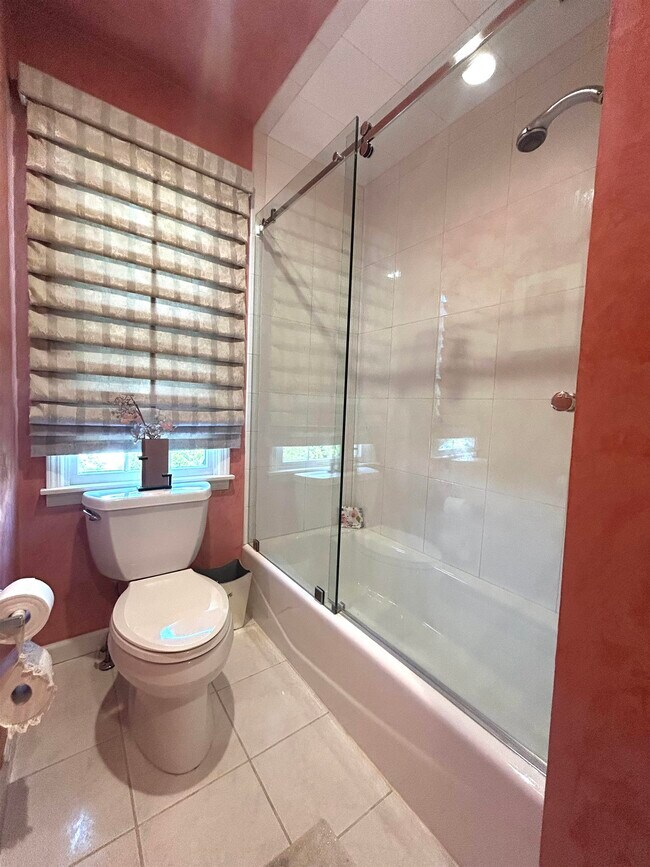 Photo - 302 GRAND RIDGE Dr Unidad 302