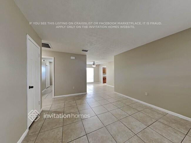 Photo - 607 Barkfield St