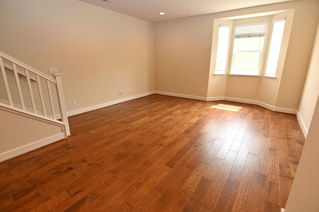 6543 Tralee Village Dr