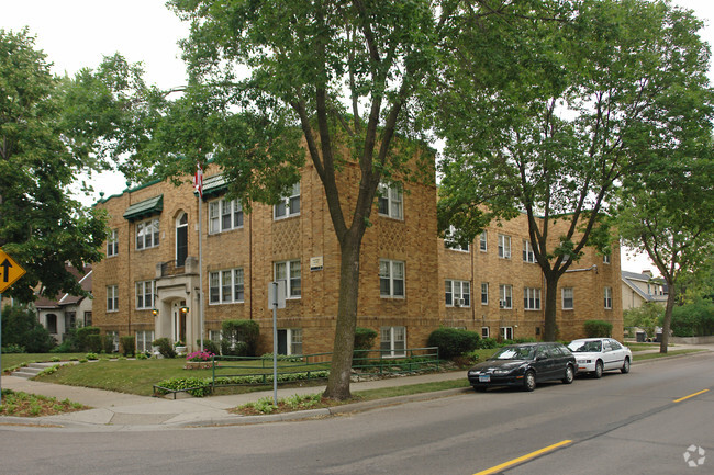 Building Photo - 3447 Garfield Ave S Rental