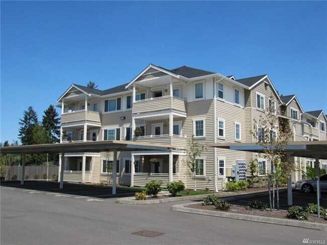 Puyallup 3bdr 2bath condo w/ covered parking - Puyallup 3bdr 2bath condo w/ covered parking