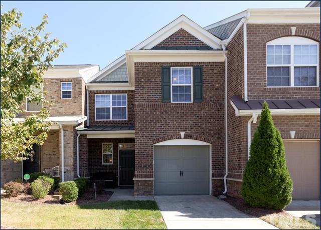 Building Photo - Awesome 2Br 2.5Ba Townhome w/ Bonus Room & Garage!  Available 7/3!