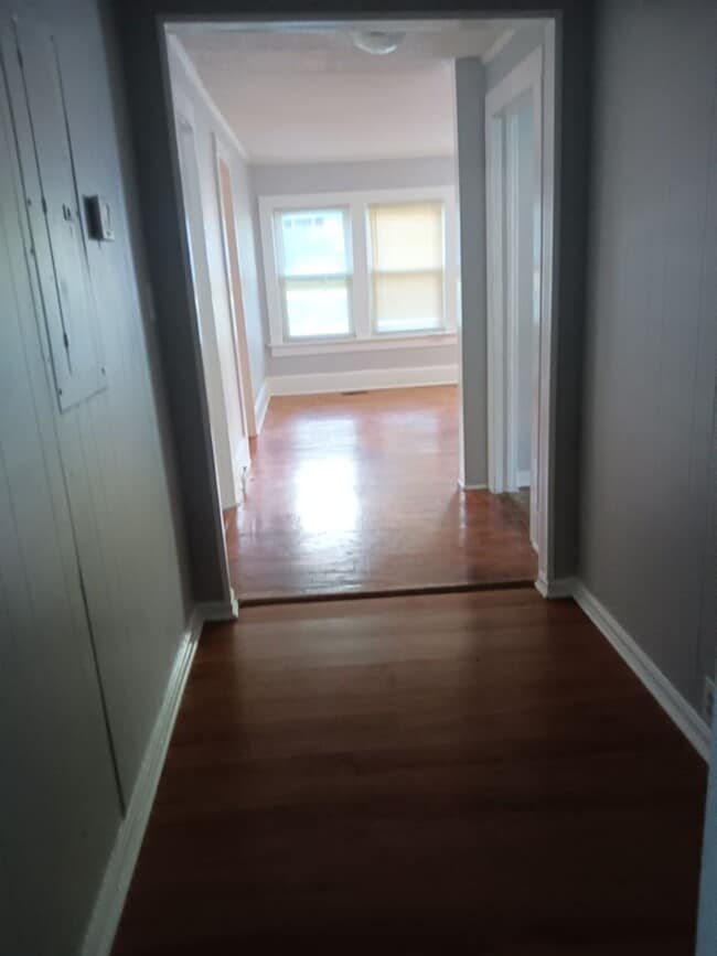 Photo - 204 East 16th St SW