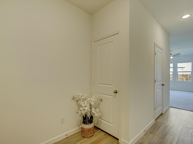 Photo - 1801 Washington St