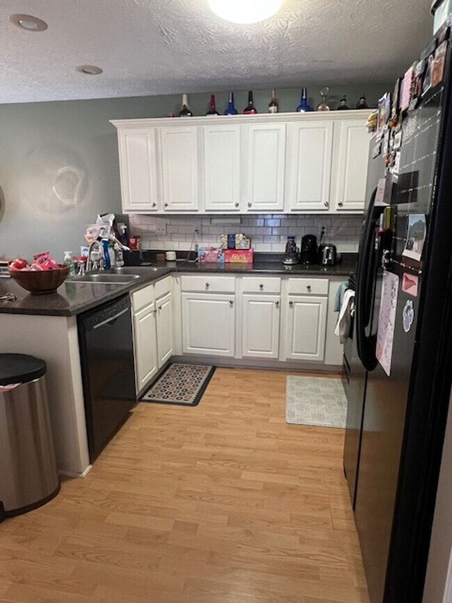 Photo - 2464 Checkerberry Dr