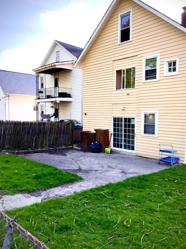 Photo - 50 Pinewood Ave Unit 2nd Floor