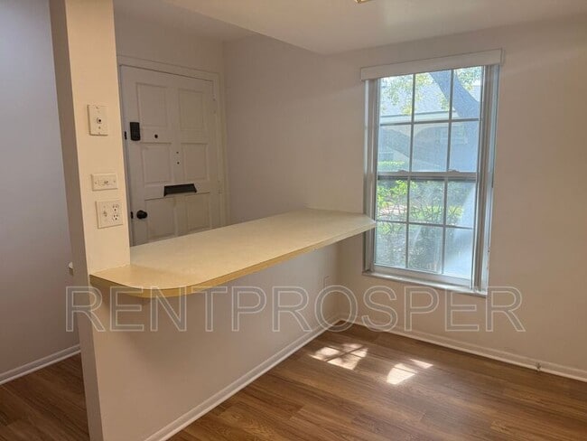 Photo - 225 Ranier Cove Unit 111