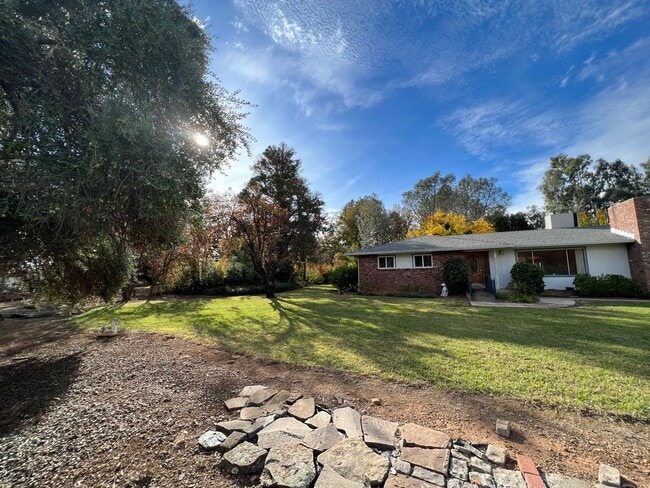 Photo - 9866 Hillview Dr