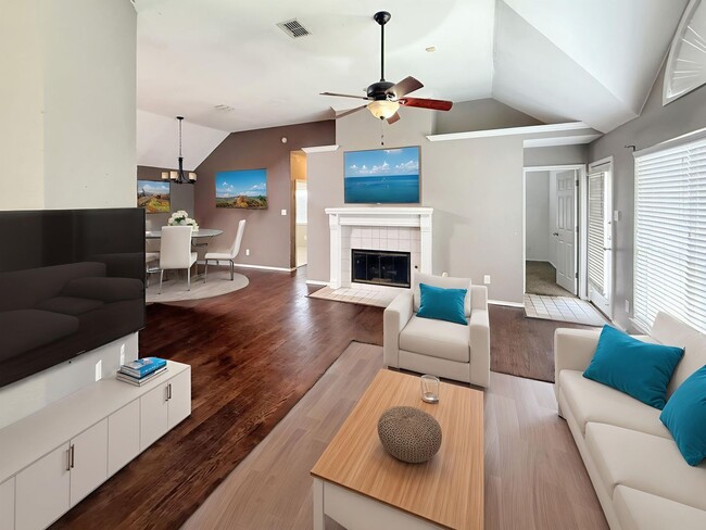 Building Photo - 3-Bedroom Home for Lease in Carrollton – U...